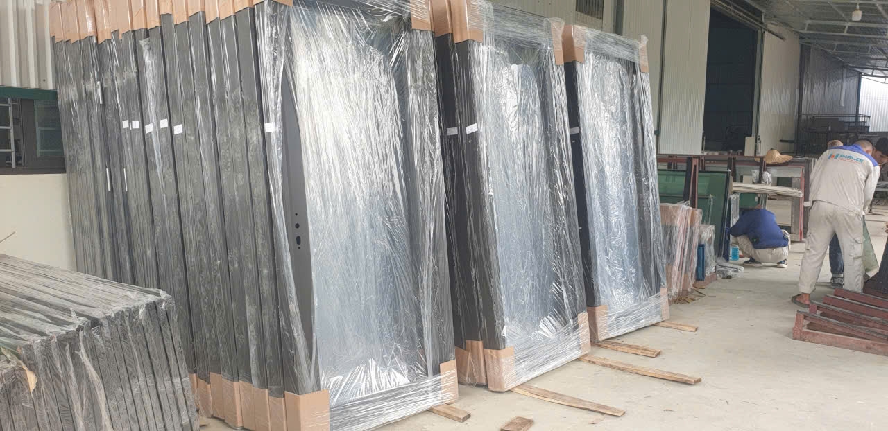 Khung vách kính chống cháy